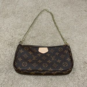 LV purse